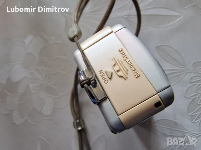 SONY Cyber-Shot DSC-U10 1.3MP, снимка 4 - Фотоапарати - 49688454