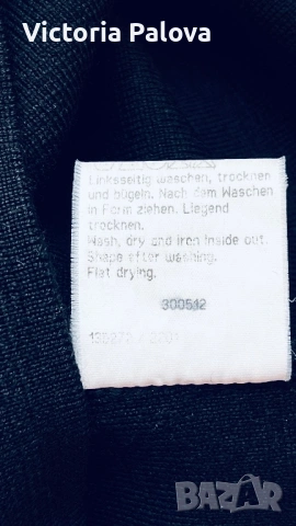 Елегантна черна вълнена рокля Strenesse Group, размер 36 (Made in Italy), снимка 11 - Рокли - 53984705