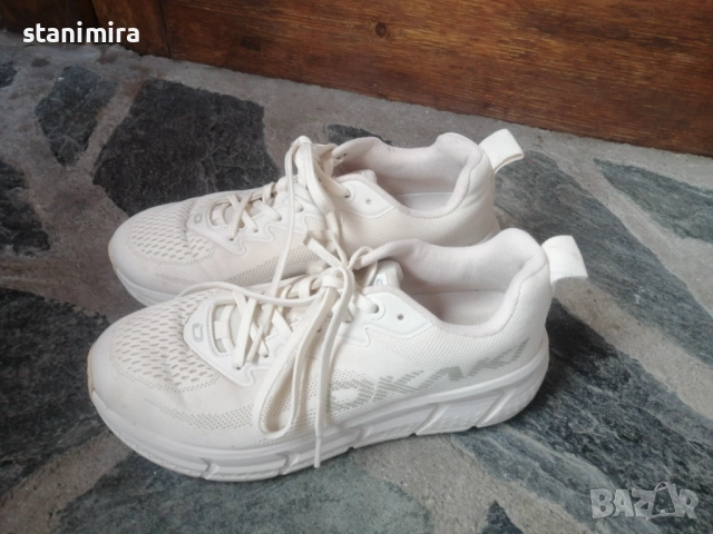 Дамски маратонки , снимка 2 - Дамски ежедневни обувки - 51467462