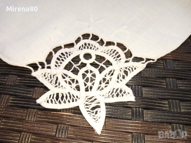 Голяма покривка + 12 салфетки, снимка 9 - Покривки за маси - 52674753