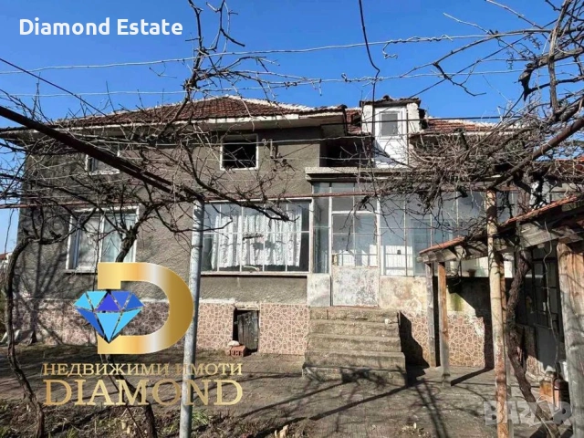 Едноетажна къща в град Гълъбово