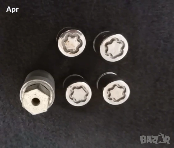 Оригинални секретни гайки за джанти Субару