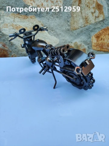 Метален мотоциклет, ръчно изработен от болтове и гайки, снимка 4 - Декорация за дома - 51396039