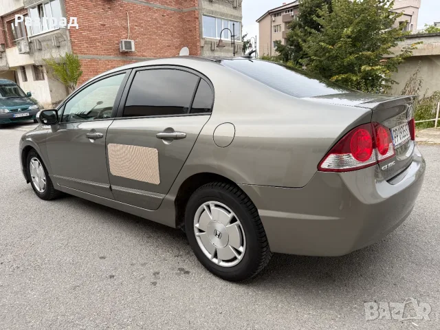 Honda Civic 1.3I HYBRID, снимка 4 - Автомобили и джипове - 56324562
