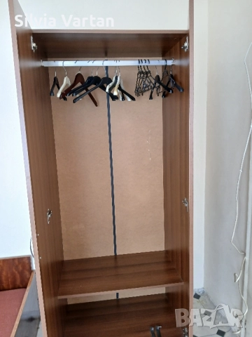 Гардероб с две крила, снимка 3 - Гардероби - 52412756