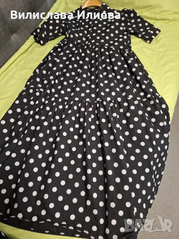 Дамска рокля на точки
