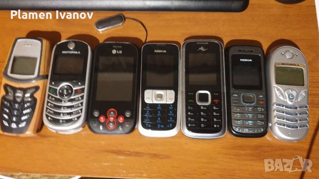 Продавам стари Ретро телефони с копчета, снимка 1 - Nokia - 31927981