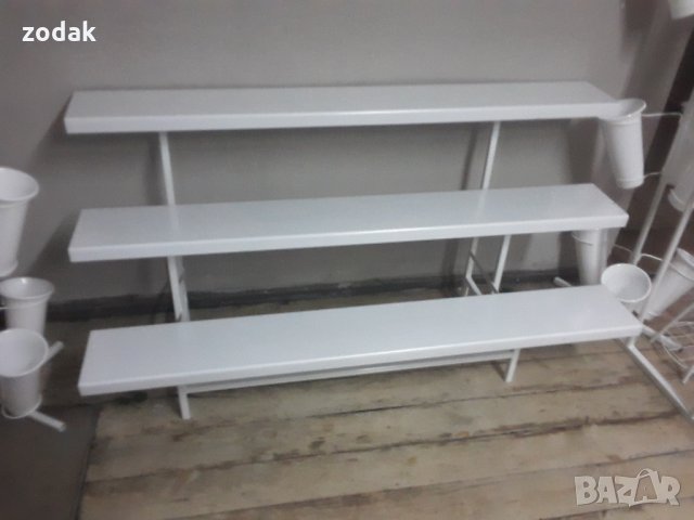 Стъпаловиден стелаж 4х1,50м в Стелажи и щандове в гр. София ...