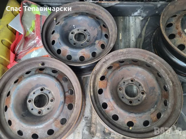 Продавам железни джанти за ситроен хсара 4х108 R15, снимка 3 - Гуми и джанти - 50379418
