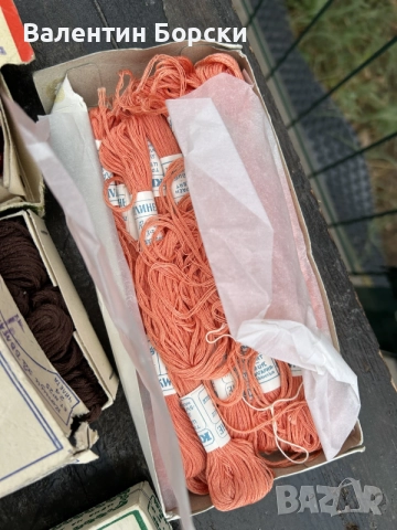 Конци Мулине за гоблени и бродерии, снимка 6 - Гоблени - 56238617