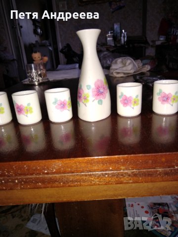 Японски сервиз за саке