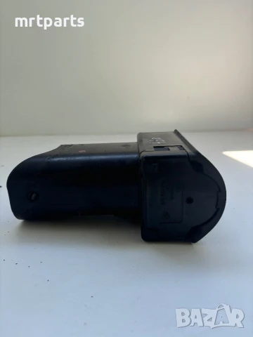 Ляв въздуховод за табло за Audi A6 C4 /Audi 100, снимка 3 - Части - 51245860