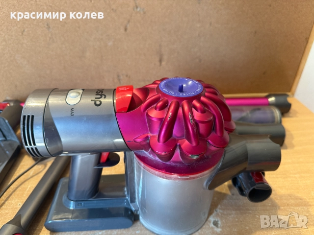 акумулаторна прахосмукачка "DYSON V7"/пълен комплект/, снимка 10 - Прахосмукачки - 52915028