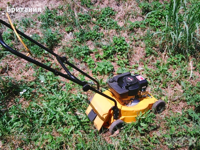 Бензинова косачка за трева с кошница., снимка 4 - Градинска техника - 51081511