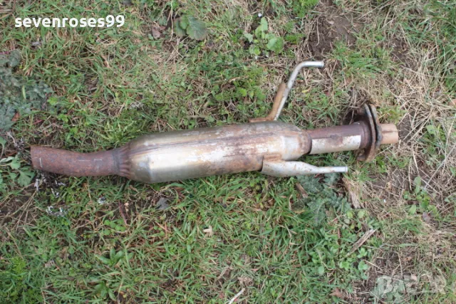 Гърне средно Сузуки Балено 1.3i 2001 Suzuki Baleno 