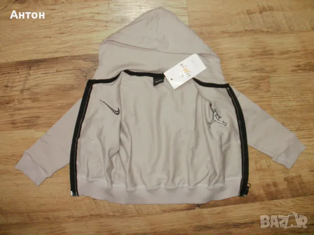 NIKE JORDAN ново бебешко за 74-80, снимка 6 - Бебешки якета и елеци - 49286263