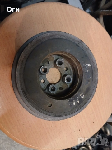 Демпферна шайба колянов вал за Голф 4 , Ауди А3 , Леон и Октавия 1.9 TDI 038105243