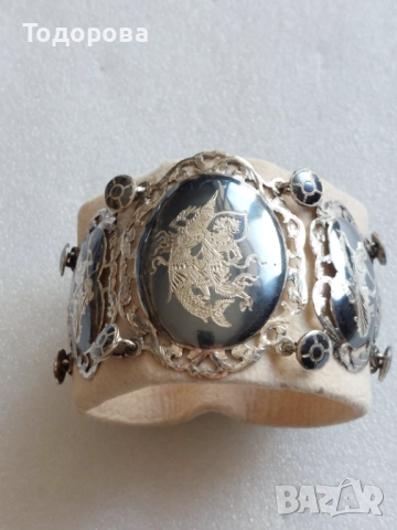 Автентична сребърна 925 гривна(sterling silver)поставени емайлирани плочки-1920 г.отлично състояние