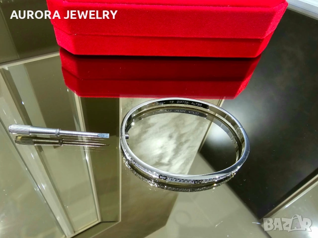 CARTIER Love Small Paved White Gold Diamonds Гривна с Отверка, снимка 7 - Гривни - 53169859