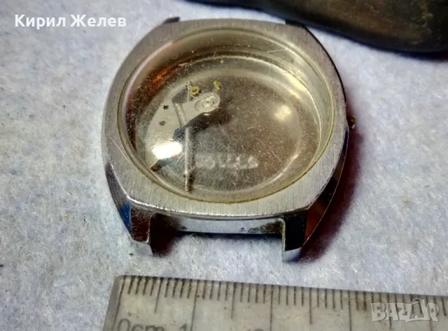 КАСА със СТЪКЛО КАПАК и ЧАСТИ от СТАР ВЕРОЯТНО СЪВЕТСКИ РЪЧЕН МЕХАНИЧЕН ЧАСОВНИК 49743, снимка 5 - Антикварни и старинни предмети - 48694218
