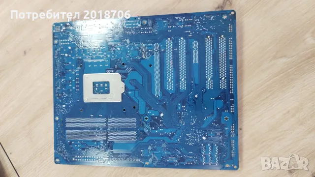 Gigabyte  GA-P55-UD3R, снимка 5 - Дънни платки - 55920325