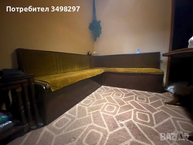 Кухненски ъгъл и разтегателна маса масив с 4 бр. столове