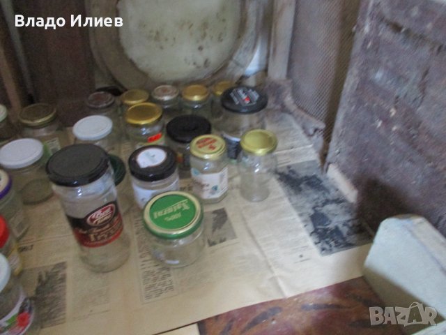 Буркани 1 и 1,7 литра,лютеница и други.Капачки за буркани-Омния и бяло тенеке, снимка 16 - Буркани, бутилки и капачки - 33544122
