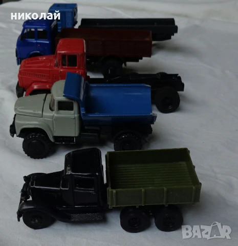 Ретро детски камиончета метални и пластмасови оригинални СССР мащаб 1/43, снимка 3 - Колекции - 50929333