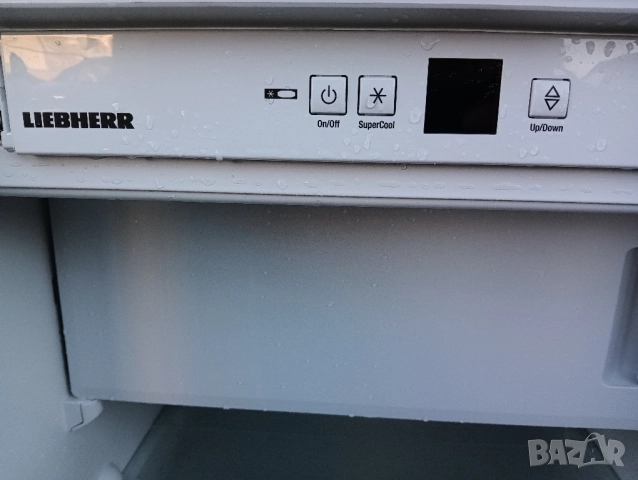 Като нов малък хладилник с вътрешна камера Liebherr с 2 години гаранция!, снимка 4 - Хладилници - 52428498
