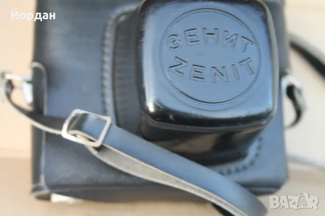 СССР фотоапарат ''Зенит-Е'' обектив ''Хелиос 44-2'', снимка 2 - Фотоапарати - 48157752