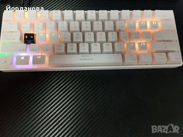 Механична геймърска клавиатура Genesis (60% формат)