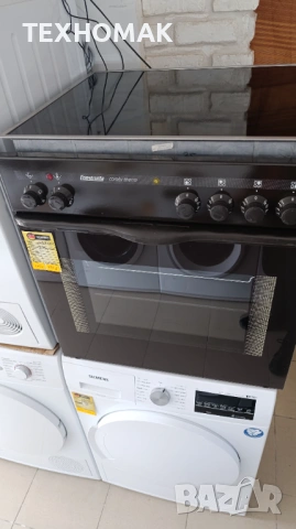 Фурна за вграждане с керамичен плот CONSTRUCTA 