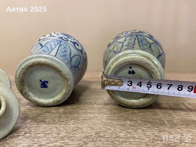 Двойка антикварни керамични вази с капачета, ръчна изработка, височина около 17 см, снимка 5 - Антикварни и старинни предмети - 51505494