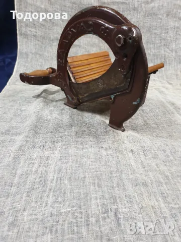 Винтидж нож,гилотина RAADVAD за хранителни продукти