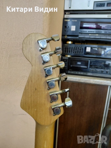 Продавам електрическа китара стратокастер с ефект овердрайв, снимка 8 - Китари - 53267083