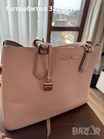 Продавам чанта 