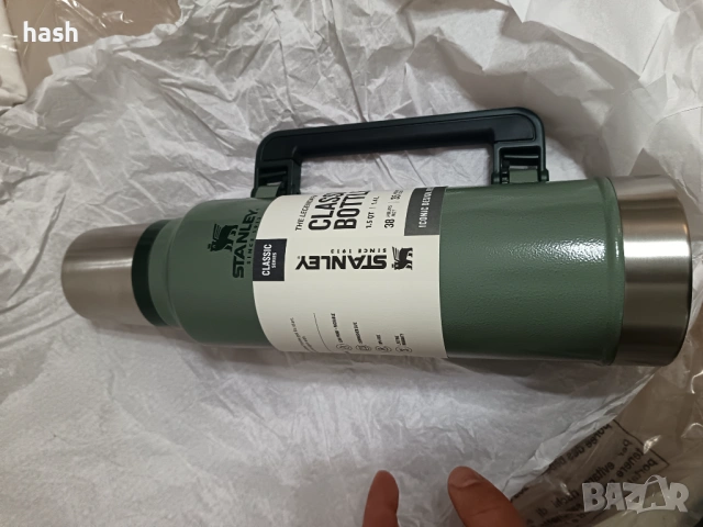 Термос Термобутилка Stanley The Legendary - Hammertone Green, 1400 ml, снимка 9 - Термоси - 53932148