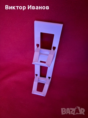 Стойка за 2 контролера (закача се за PS5), снимка 1