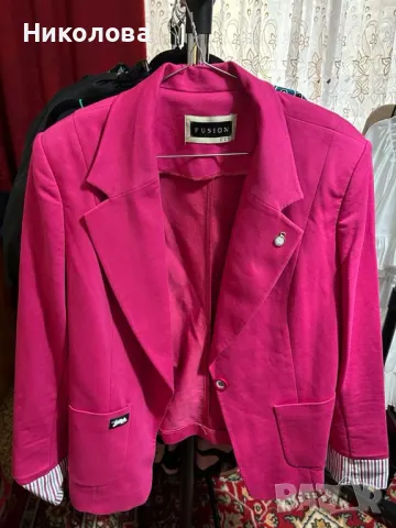 Дамски сака