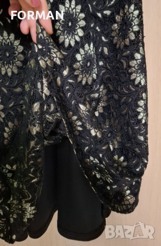 ИЗКЛЮЧИТЕЛНО КРАСИВА черна дантелена рокля на златисти цветя, снимка 6 - Рокли - 52568885