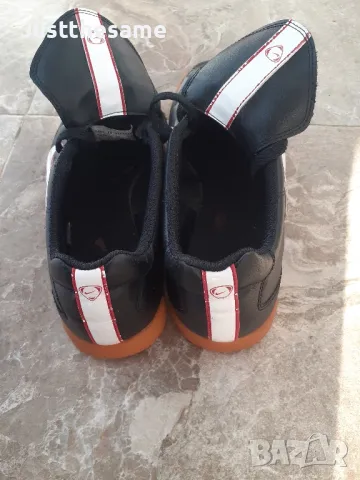 Детски спортни обувки Nike JR 750 Tiempo, размер 40.5, снимка 2 - Детски маратонки - 47322172