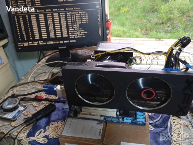 седемпинови графични карти AMD Radeon R9 280X