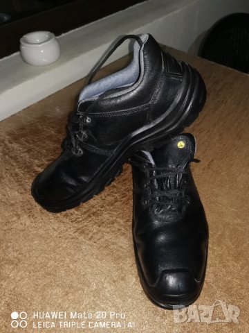 Работни обувки Uvex 47 номер в Мъжки боти в гр. Лясковец - ID39829208 —  Bazar.bg