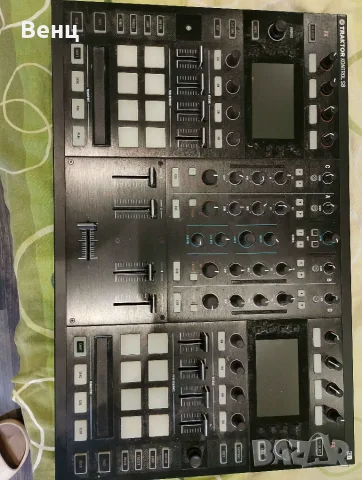 Traktor Kontroller S8