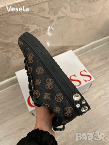 Сникърси Guess, снимка 6 - Маратонки - 52356443