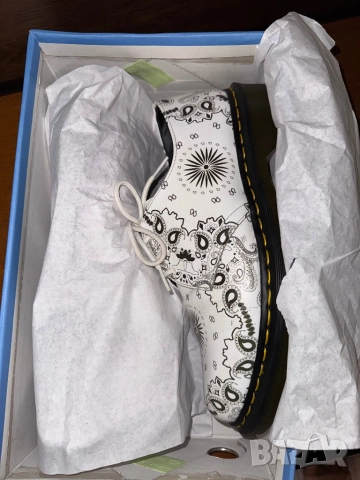Dr Martens дизайнерски обувки, 1461 Bandana, 43 номер, снимка 13 - Официални обувки - 52161751