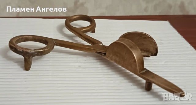 Месингова ножица за гасене на свещи. , снимка 2 - Антикварни и старинни предмети - 52617242
