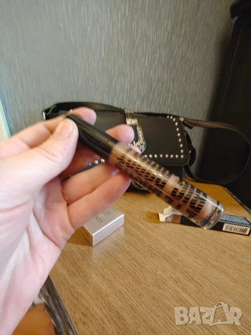  Medavita лот маски и спрейове плюс бой за коса  Спирала за вежди и сенки .За червено и златокоси  , снимка 16 - Продукти за коса - 50520112