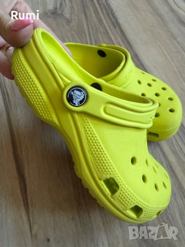 Оригинални електрикави цветни чехли Crocs ! 33 н