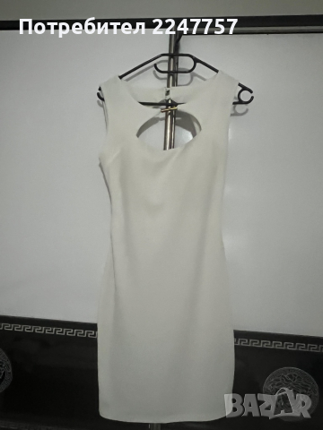 Бяла къса рокля с отворен гол гръб, снимка 1 - Рокли - 36470772